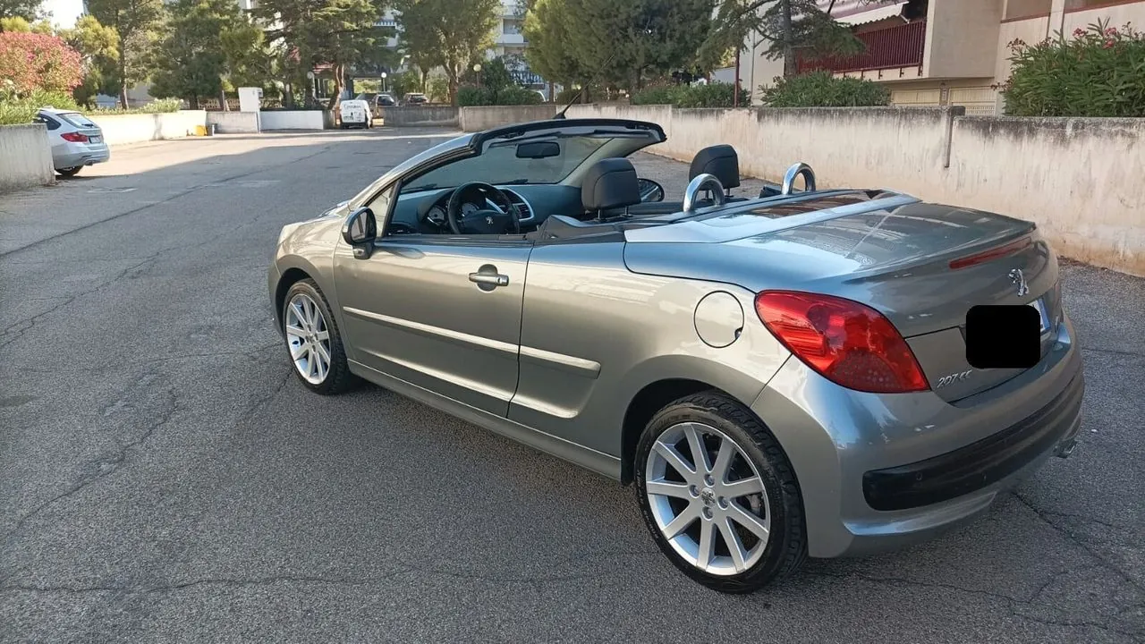 Peugeot 207 2008 photo 3
