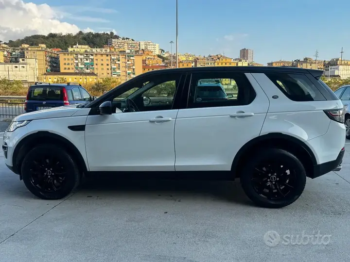Land Rover Discovery Sport 2016 photo 5