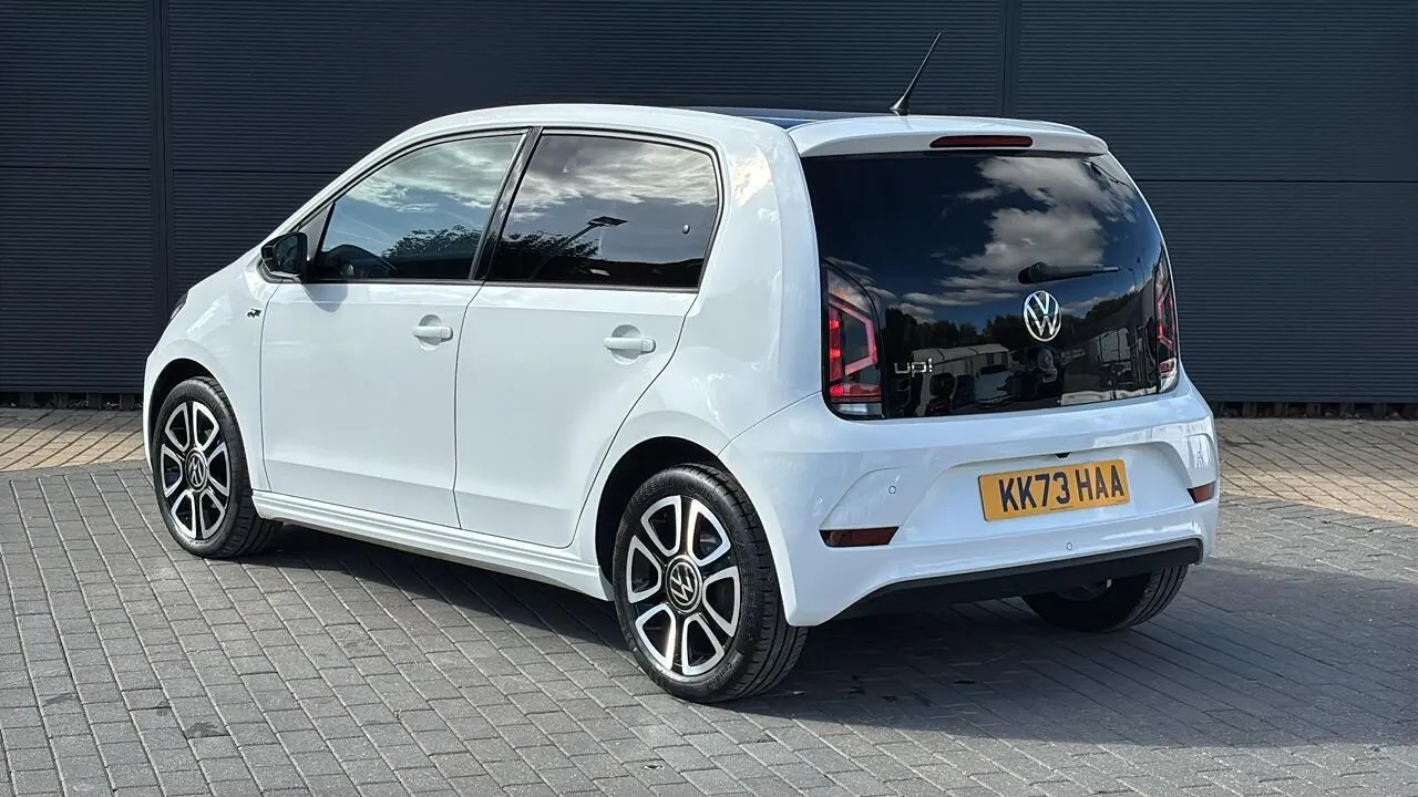 Volkswagen Up 2023 photo 4