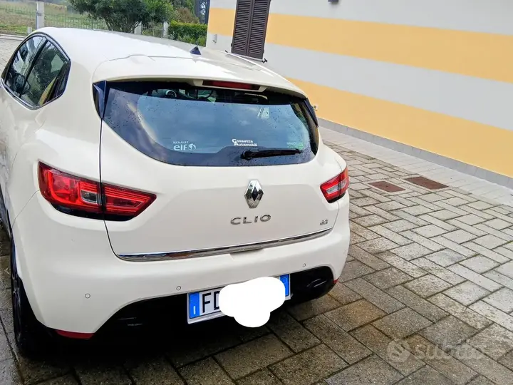 Renault Clio 2016 photo 2