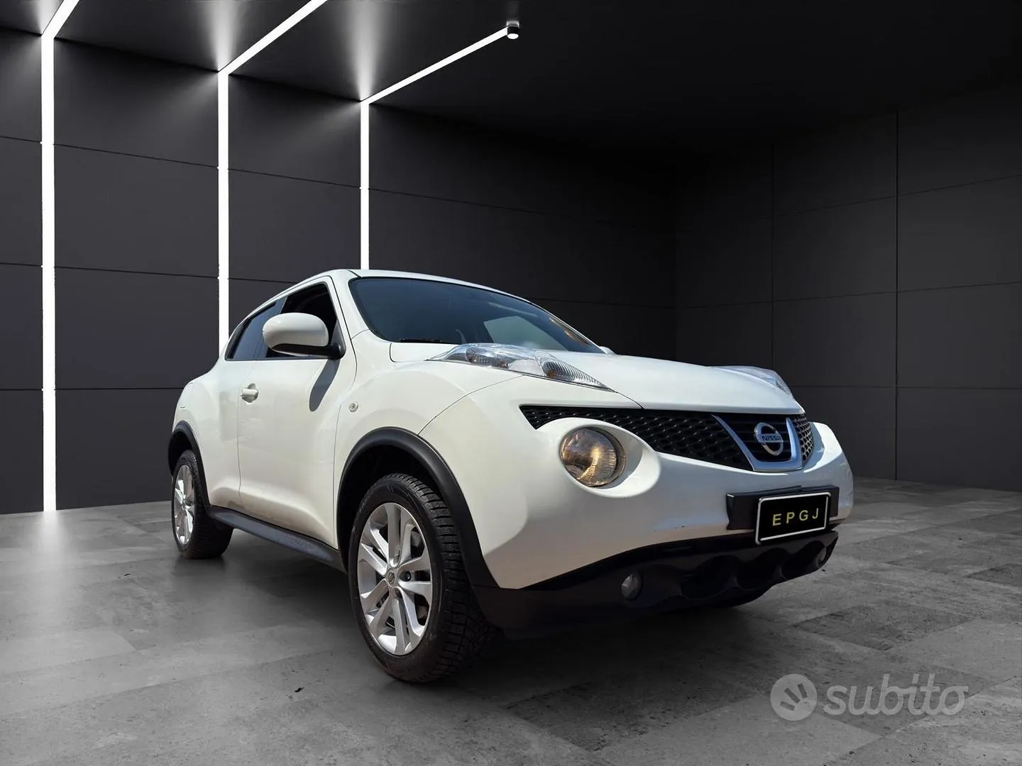 Nissan Juke 2011 photo 2