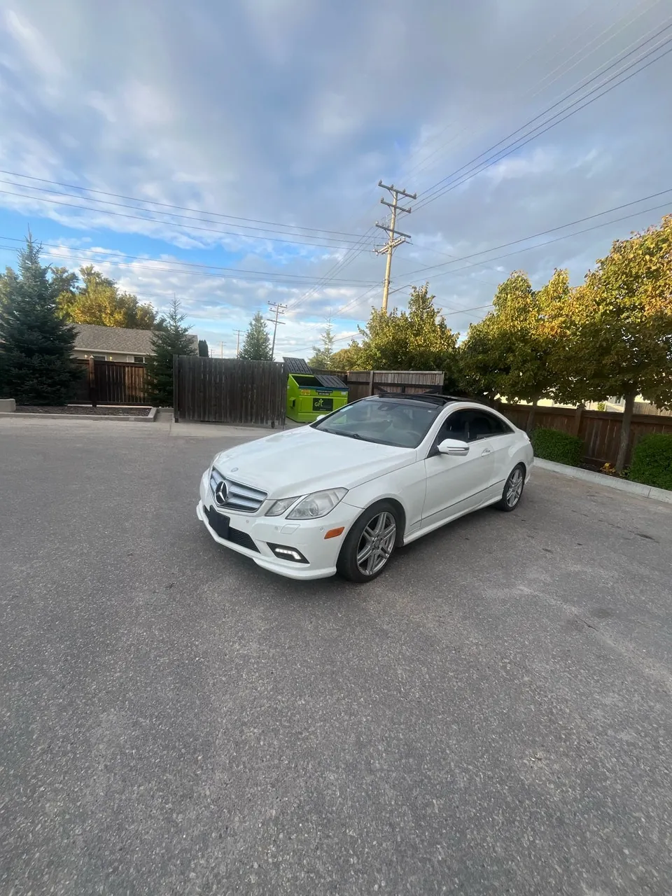 Mercedes-Benz E-Class 2010 photo 2