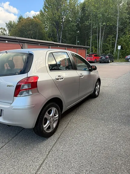 Toyota Yaris 2011 photo 5
