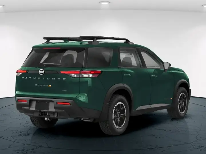 Nissan Pathfinder 2023 photo 2