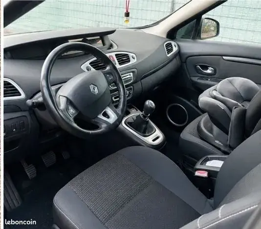 Renault Grand Scenic 2009 photo 3
