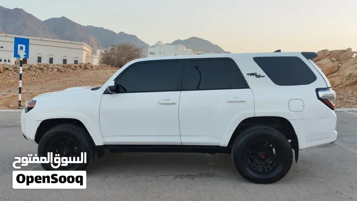 Toyota 4Runner 2022 photo 3