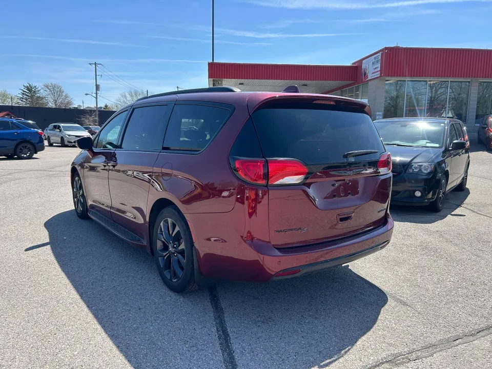 Chrysler Pacifica 2020 photo 5
