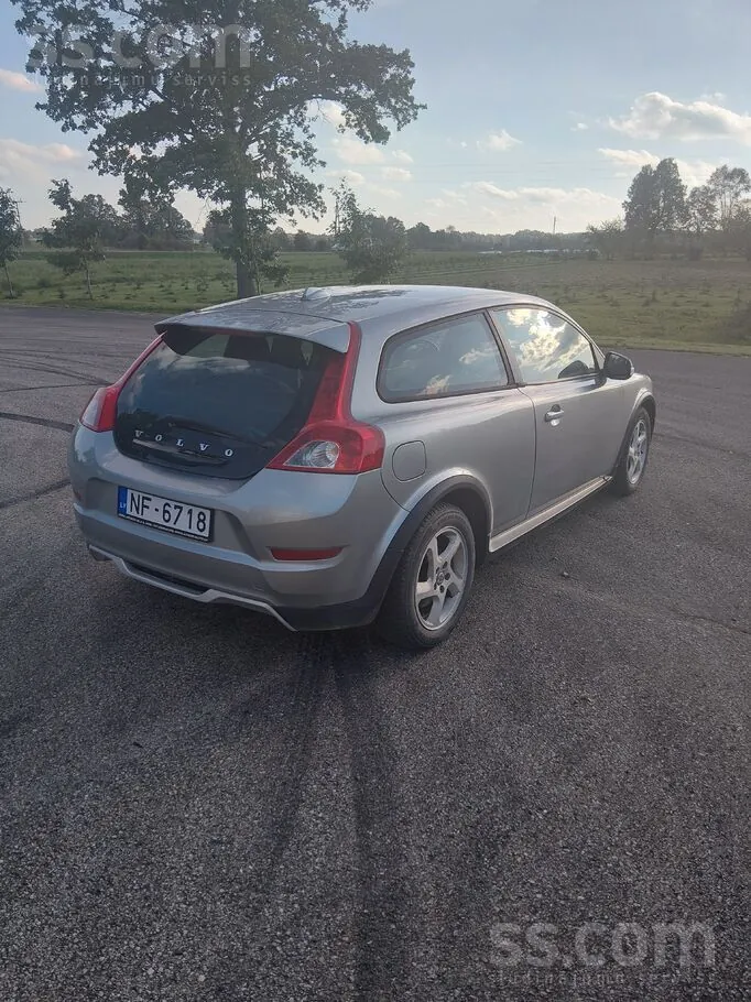 Volvo C30 2011 photo 3