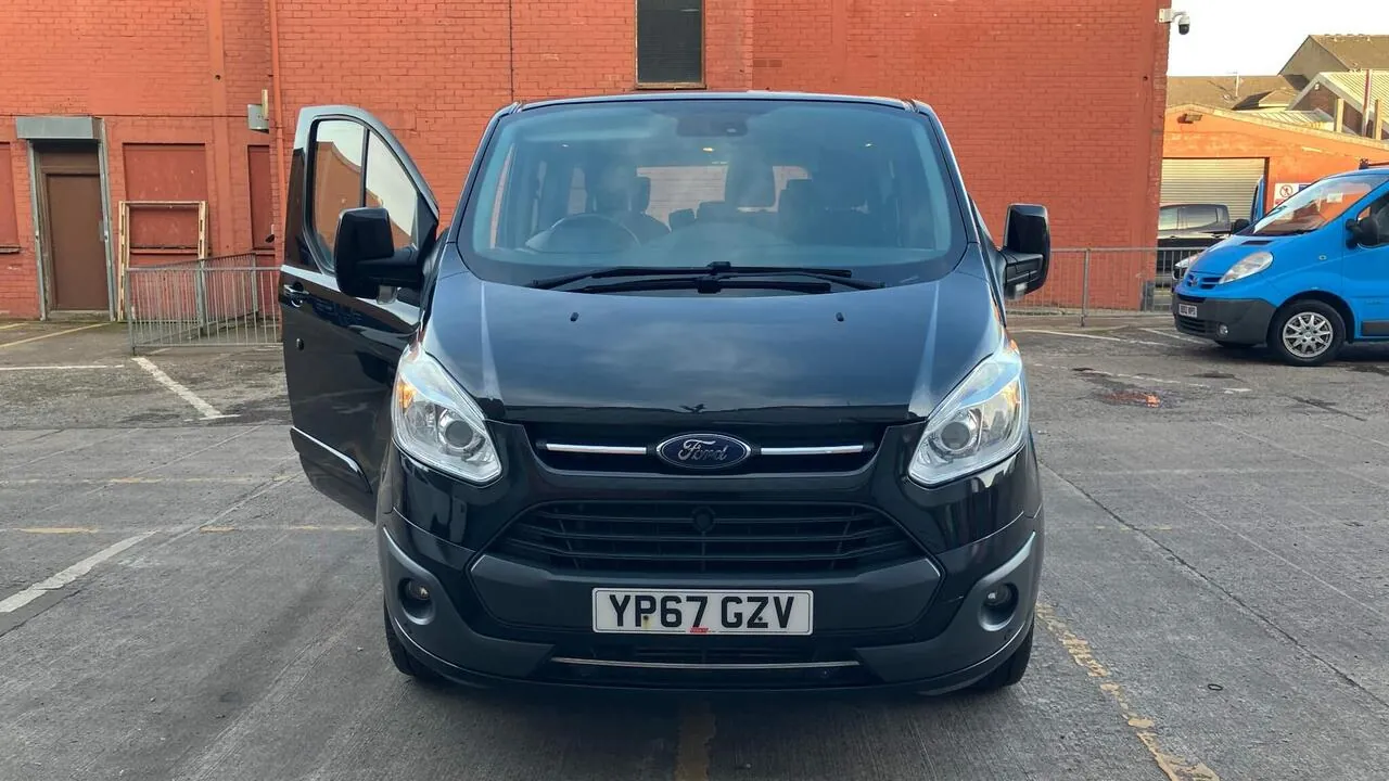Ford Tourneo Custom 2017 photo 3