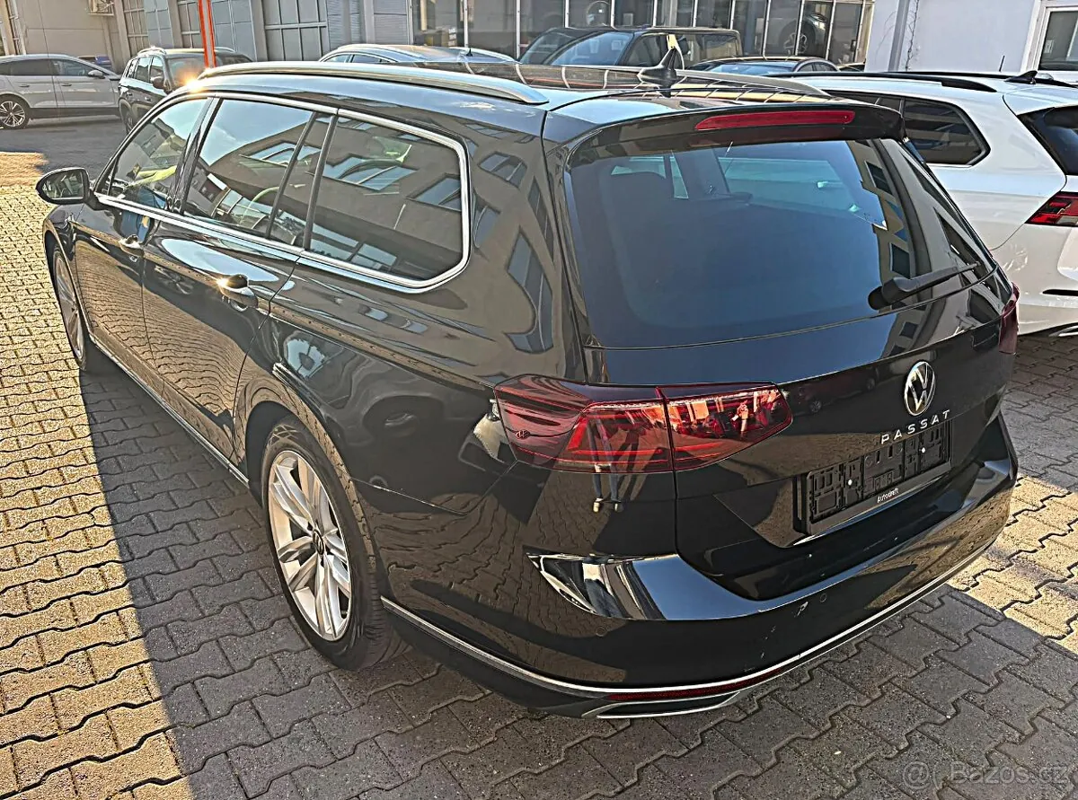 Volkswagen Passat 2023 photo 4