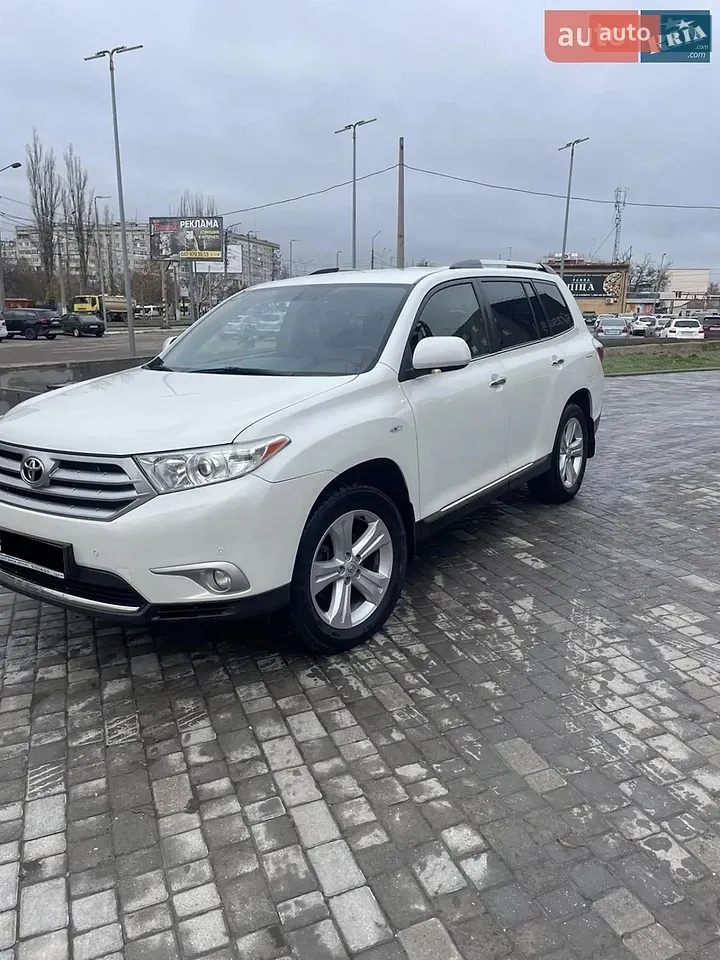 Toyota Highlander 2013 photo 3