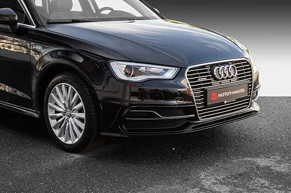 Audi A3 2016 photo 2