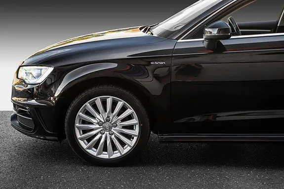Audi A3 2016 photo 5