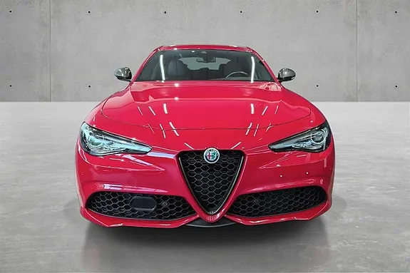 Alfa Romeo Giulia 2020 photo 3