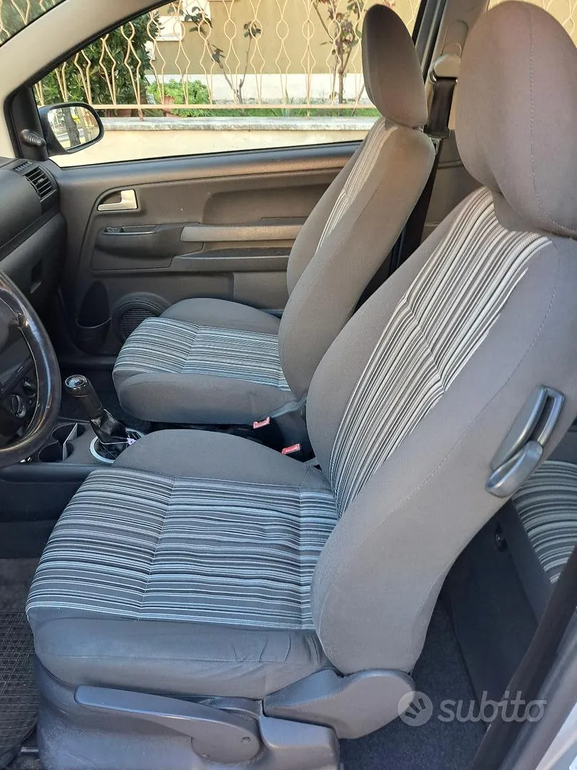 Volkswagen Fox 2007 photo 4