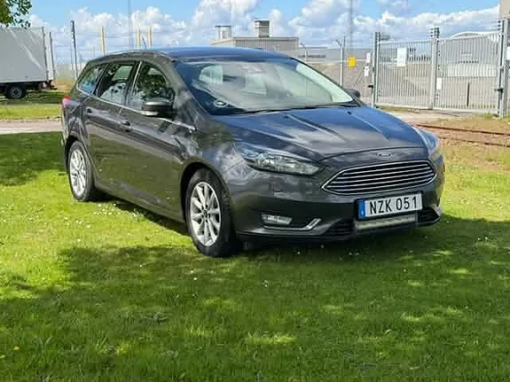 Ford Focus 2016 photo 2