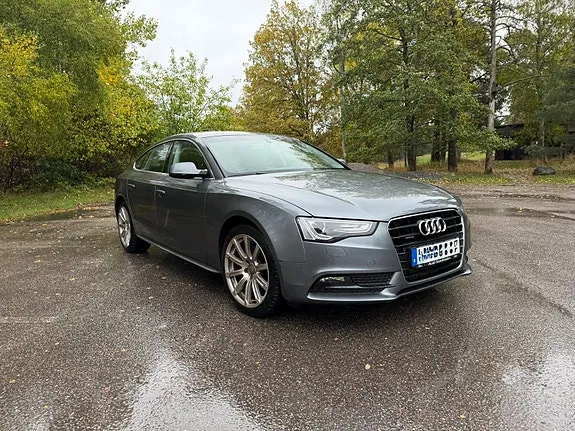 Audi A5 2013 photo 2