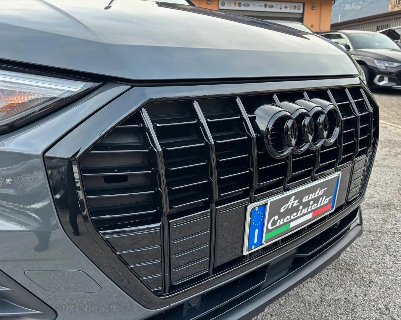 Audi Q3 2020 photo 2