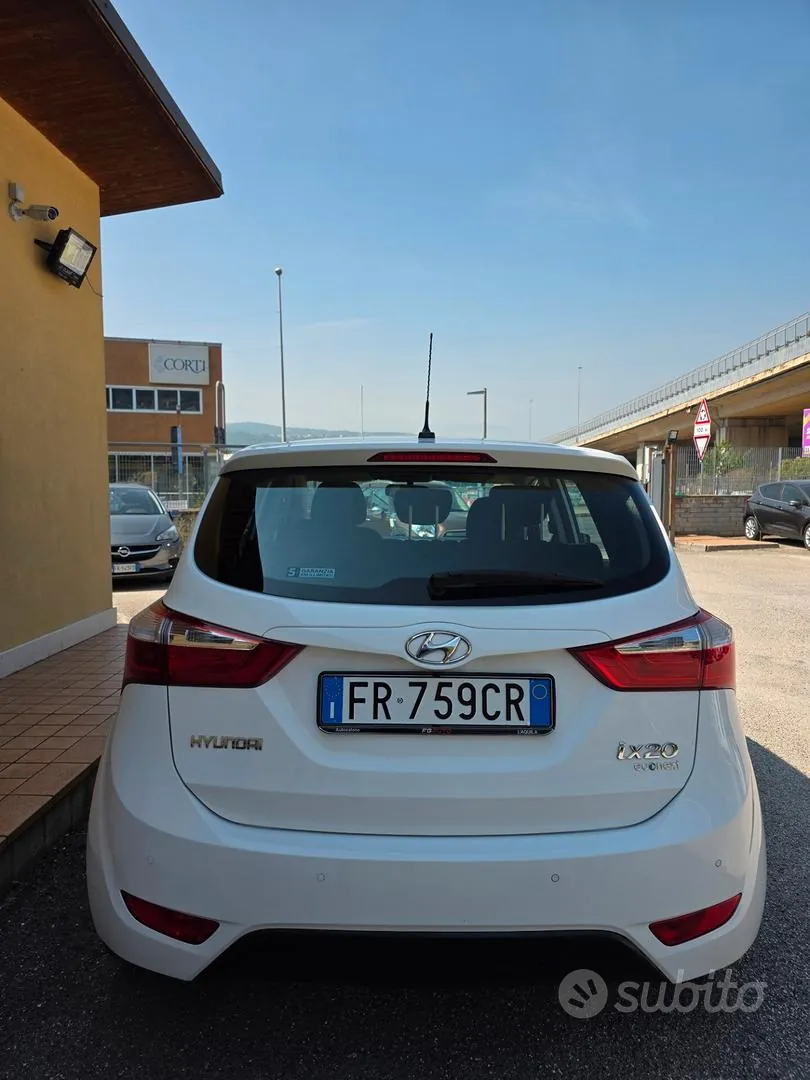 Hyundai Ix20 2018 photo 5