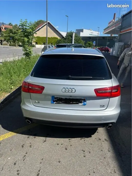 Audi A6 2011 photo 2