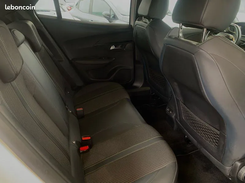 Peugeot 2008 2020 photo 5