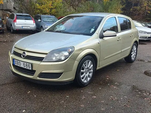 Opel Astra 2004 photo 2