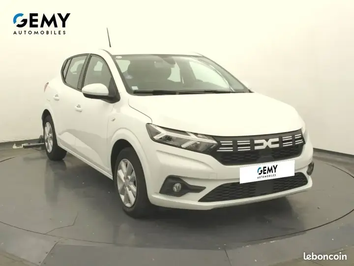 Dacia Sandero 2024 photo 3