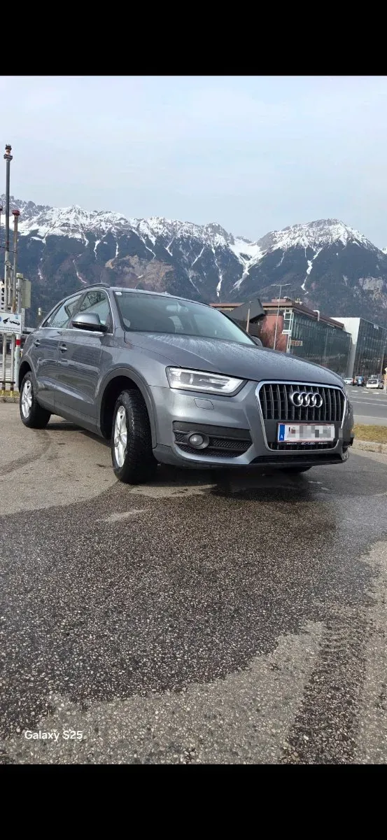 Audi Q3 2012 photo 2