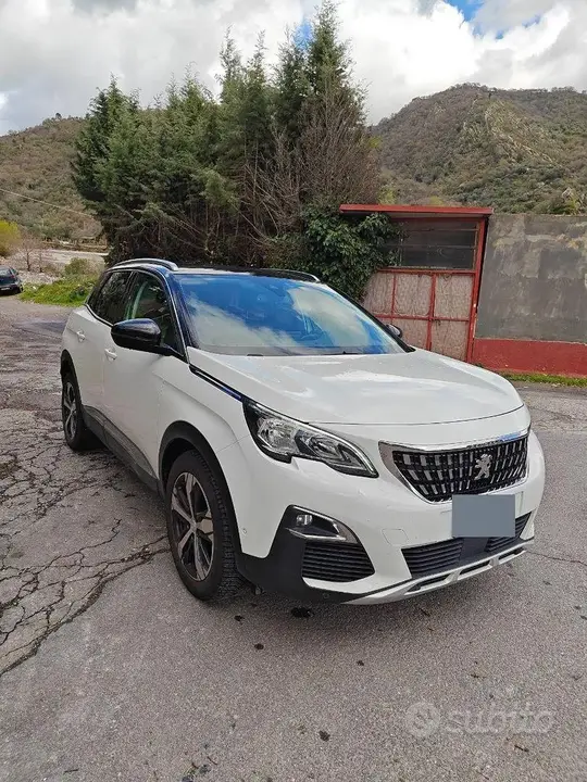 Peugeot 3008 2018 photo 2
