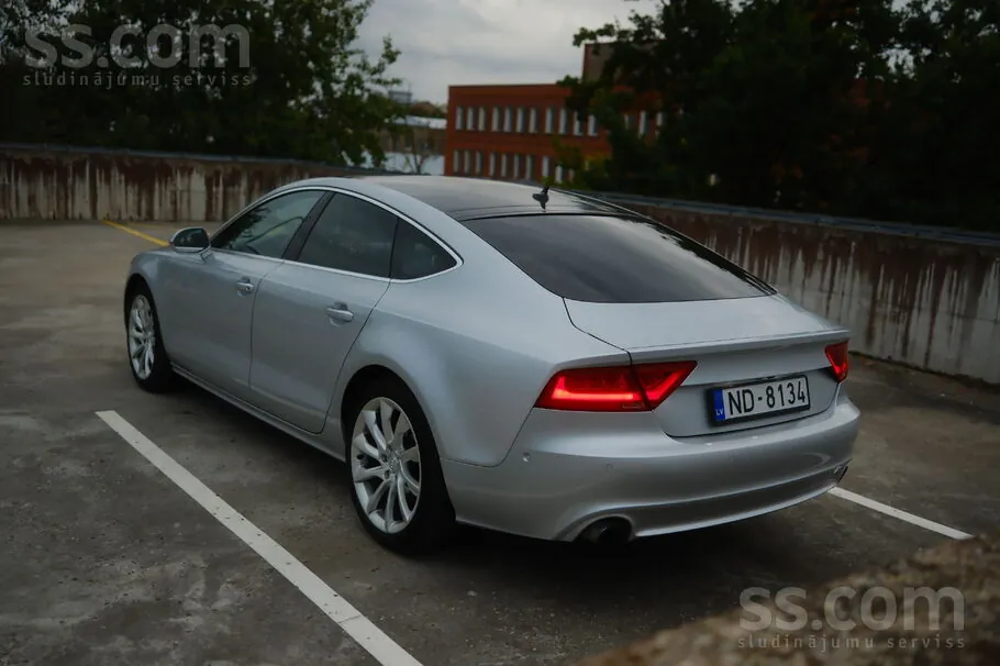 Audi A7 Sportback 2011 photo 2