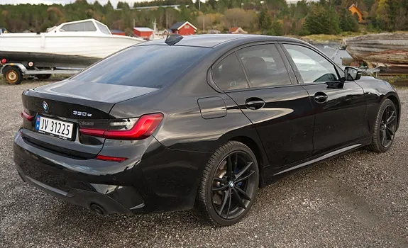 BMW 330E 2020 photo 3