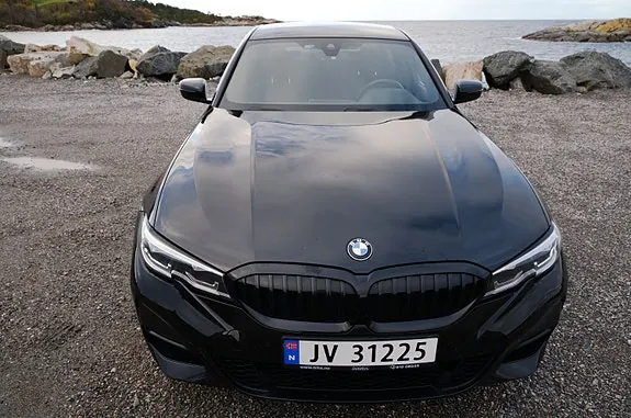 BMW 330E 2020 photo 2