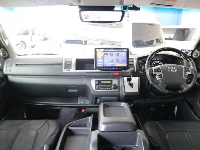 Toyota Hiace Wagon 2022 photo 4