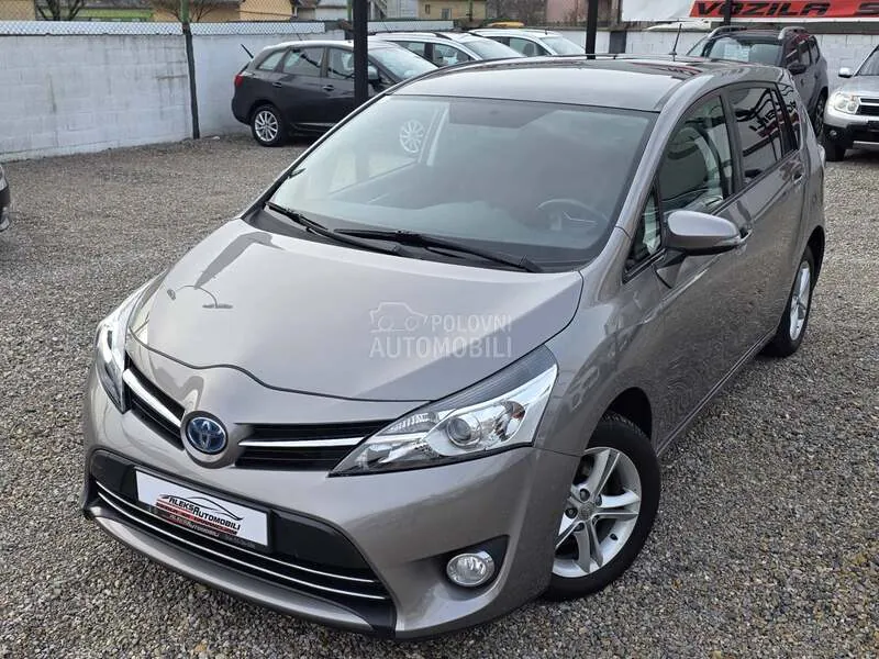 Toyota Verso 2014 photo 3