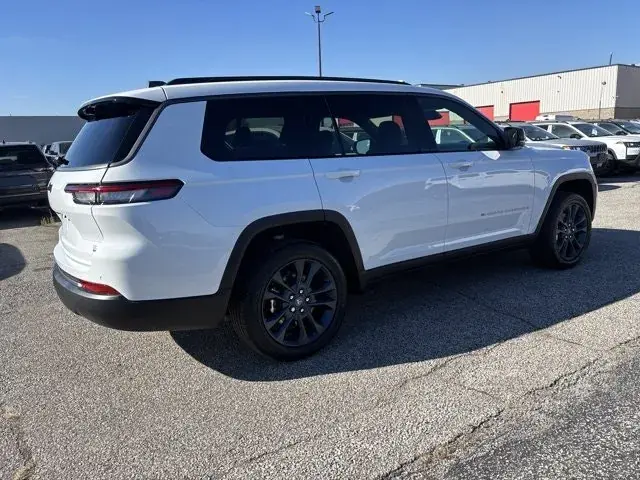 Jeep Grand Cherokee L 2026 photo 5