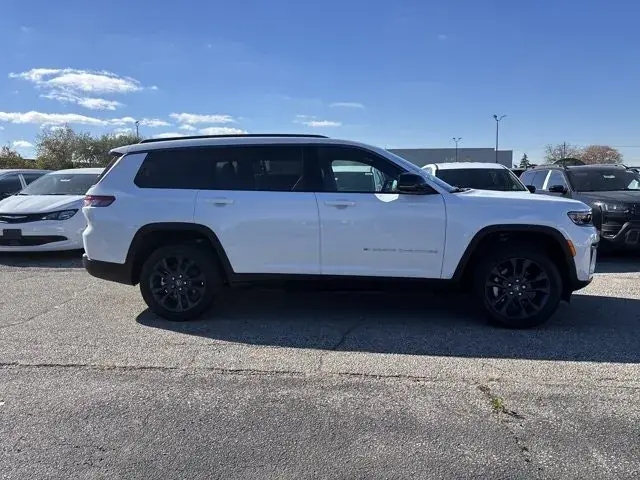 Jeep Grand Cherokee L 2026 photo 4