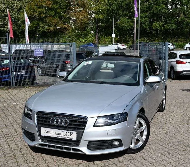 Audi A4 2009 photo 2