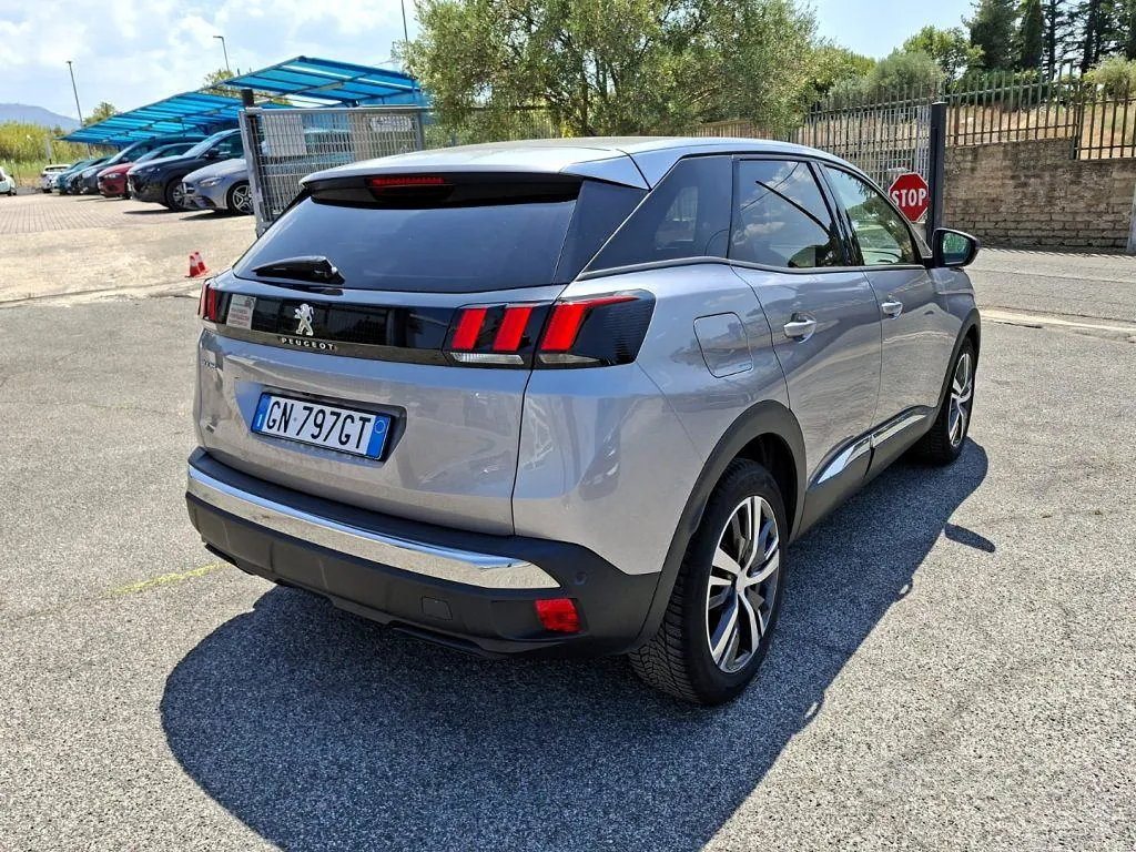 Peugeot 3008 2023 photo 4