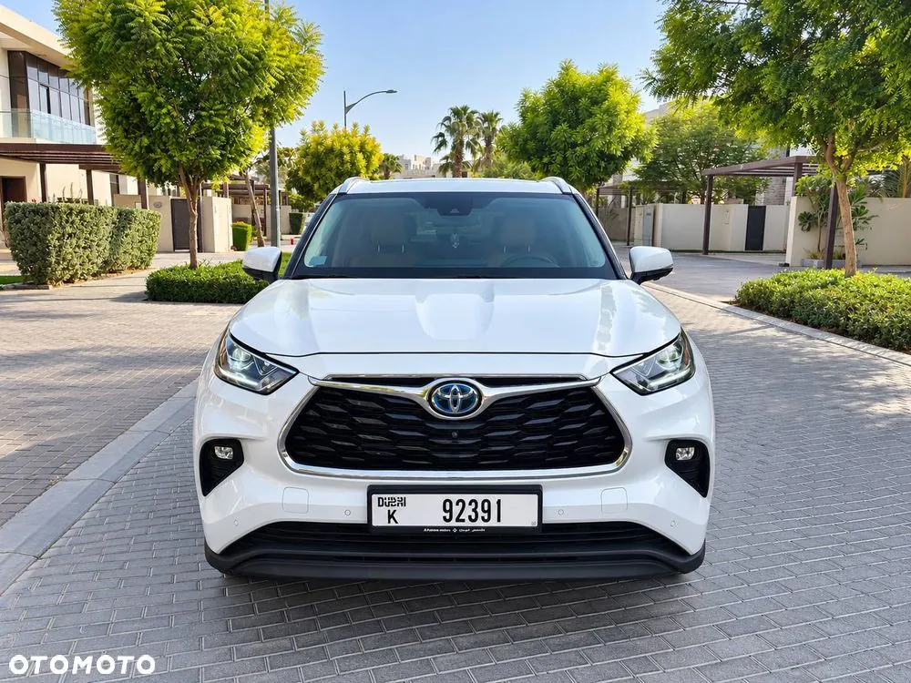 Toyota Highlander 2023 photo 2