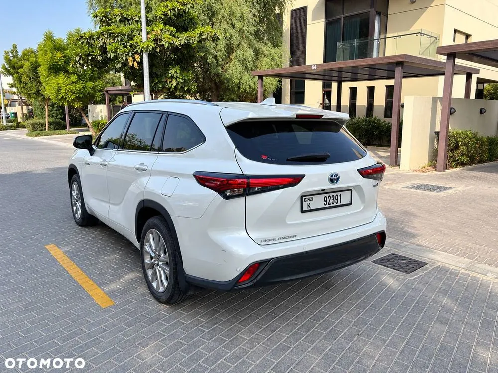 Toyota Highlander 2023 photo 4