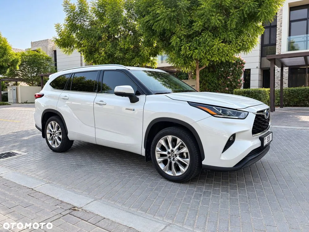 Toyota Highlander 2023 photo 3