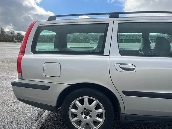 Volvo V70 2002 photo 4