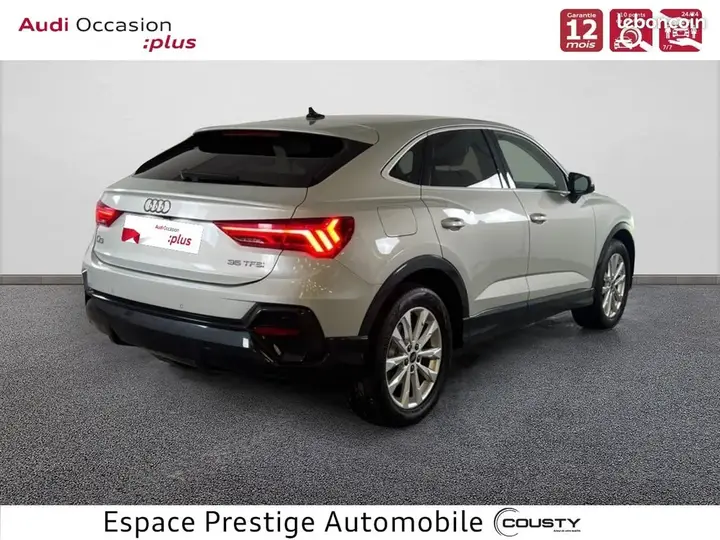 Audi Q3 2023 photo 3