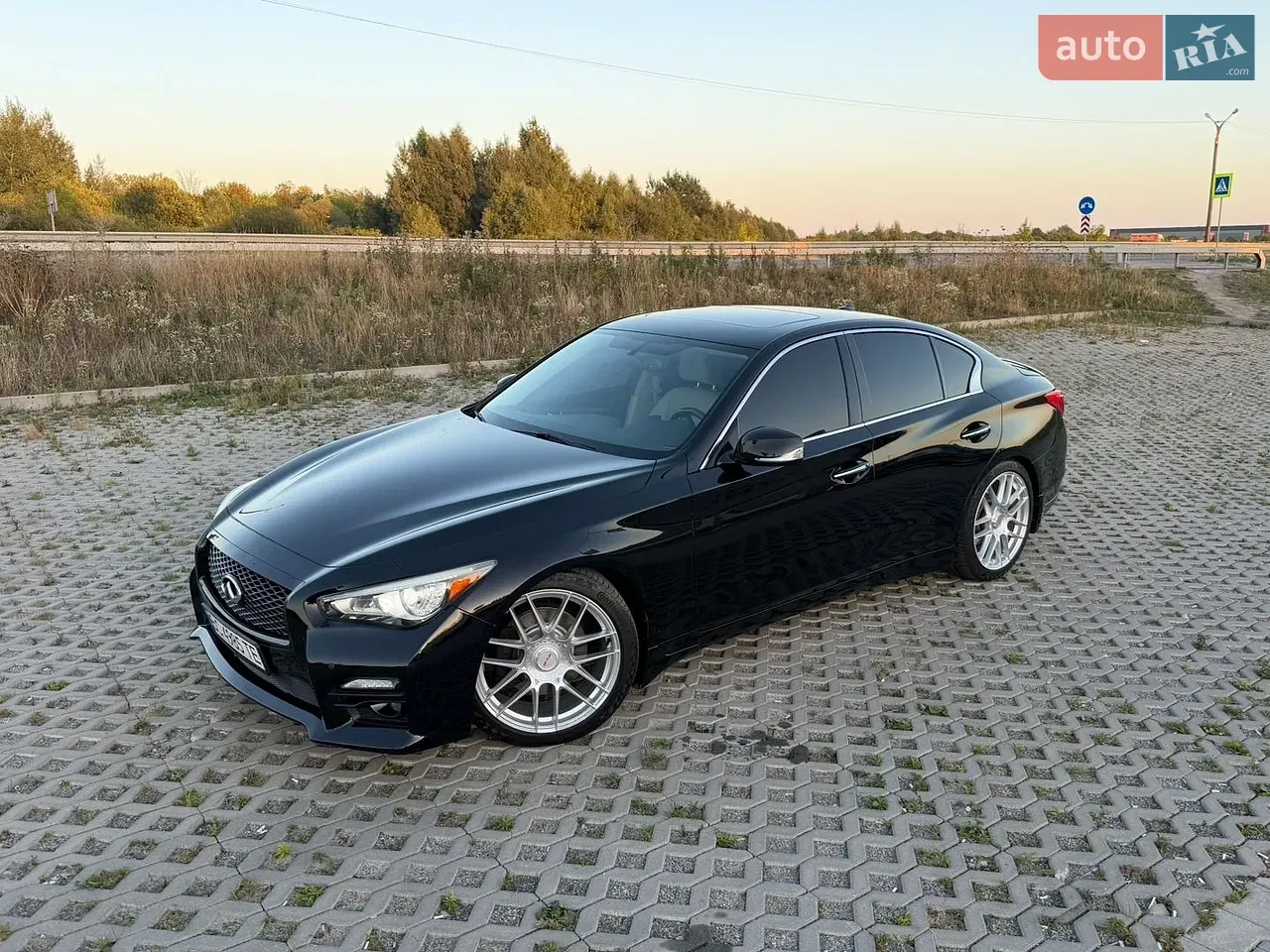 Infiniti Q50 2016 photo 5