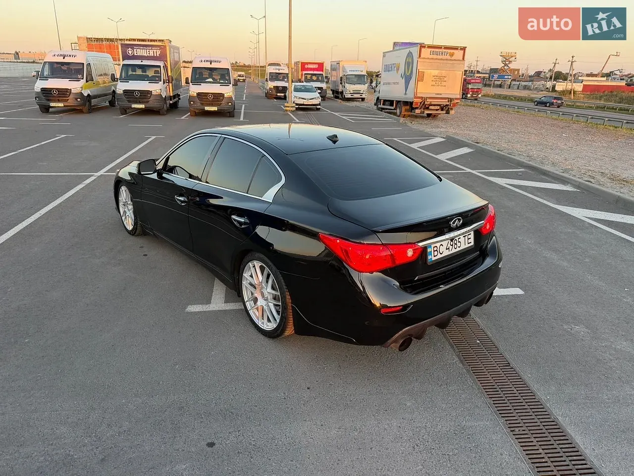 Infiniti Q50 2016 photo 3