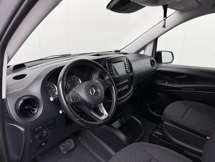 Mercedes-Benz Vito 2023 photo 3