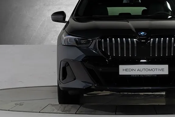 BMW I5 2025 photo 2