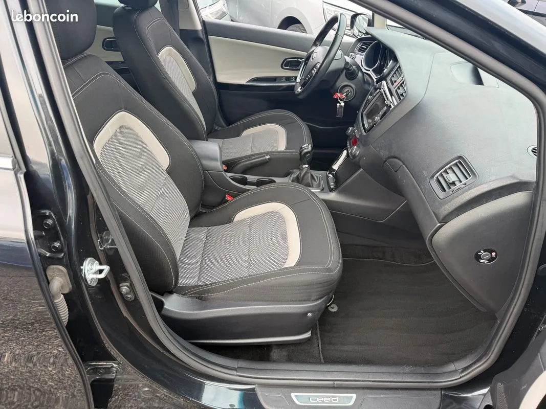 Kia Ceed 2014 photo 5