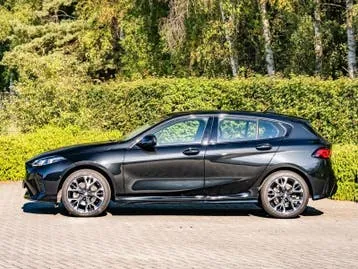 BMW 1-Serie Hatch 2025 photo 3