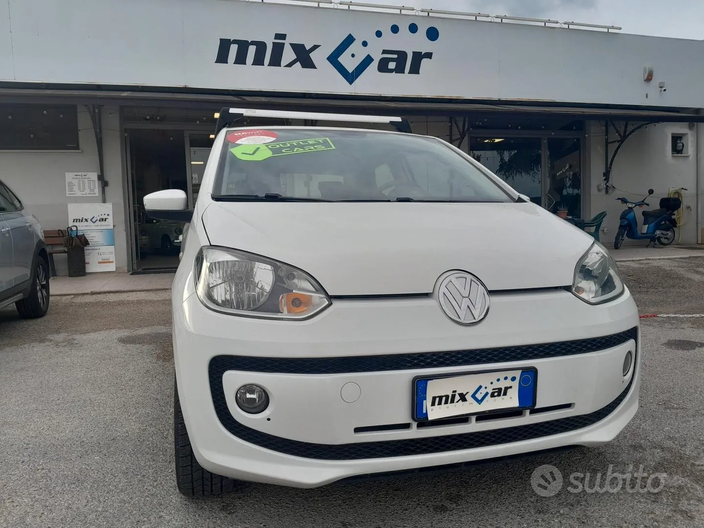 Volkswagen Up 2013 photo 2
